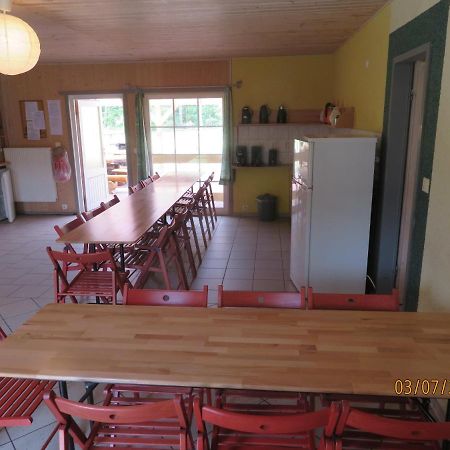Gruppenbungalow-Waldhaus-Am Ferienpark Mirow Extérieur photo